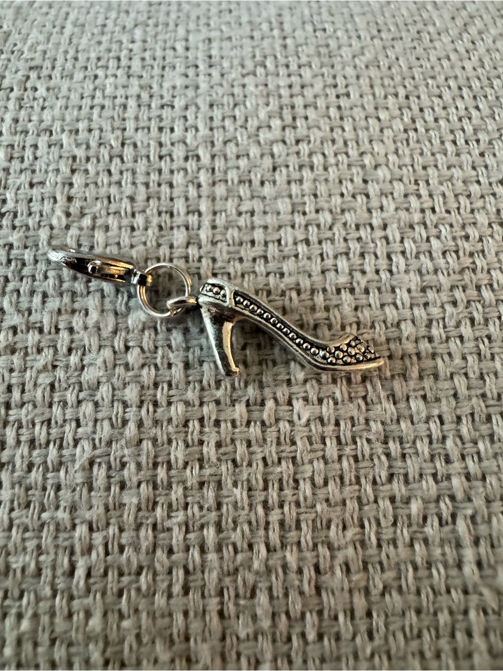 Source Unknown Silver High Heel Shoe Charm Pendant